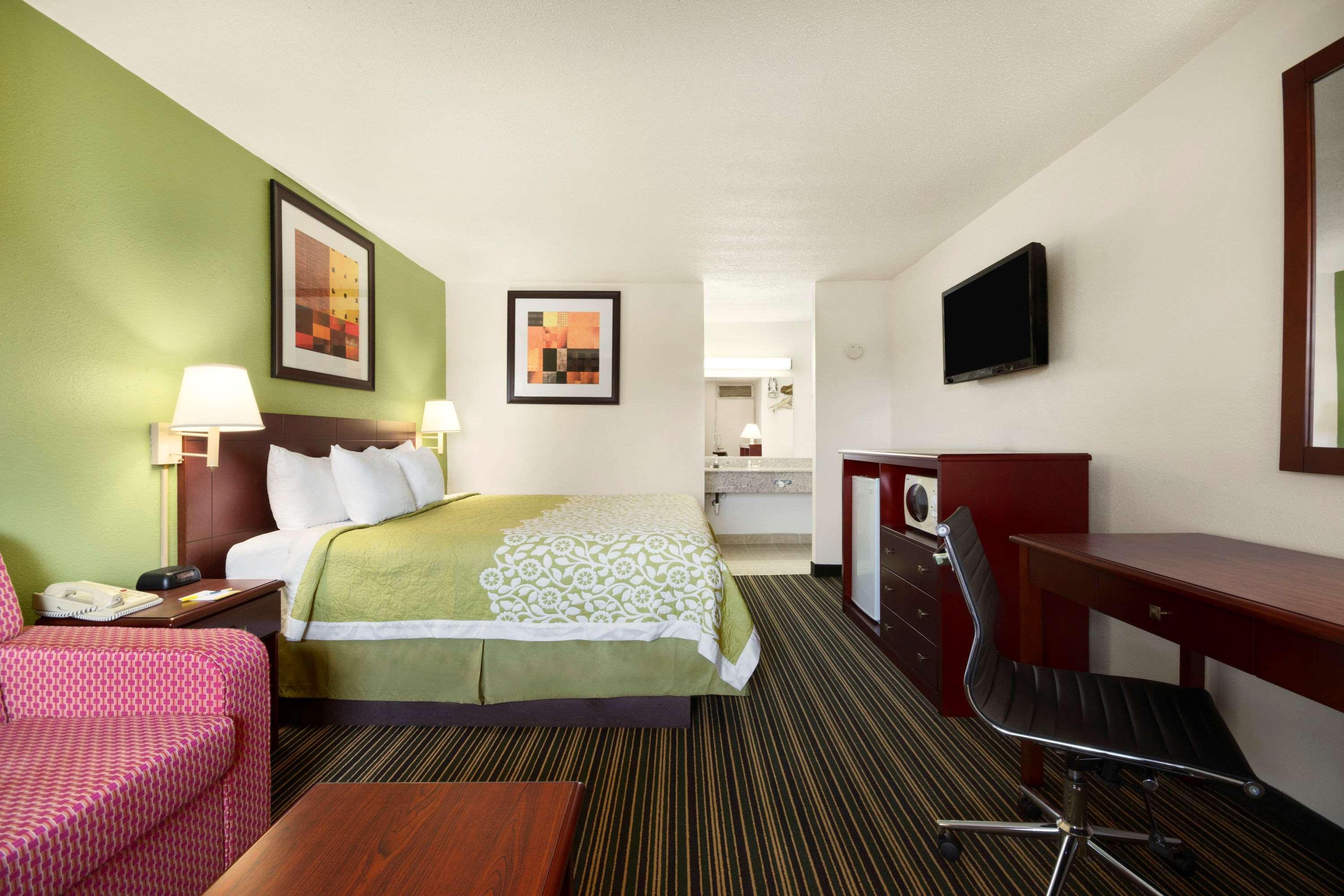 Days Inn By Wyndham Shelby Esterno foto