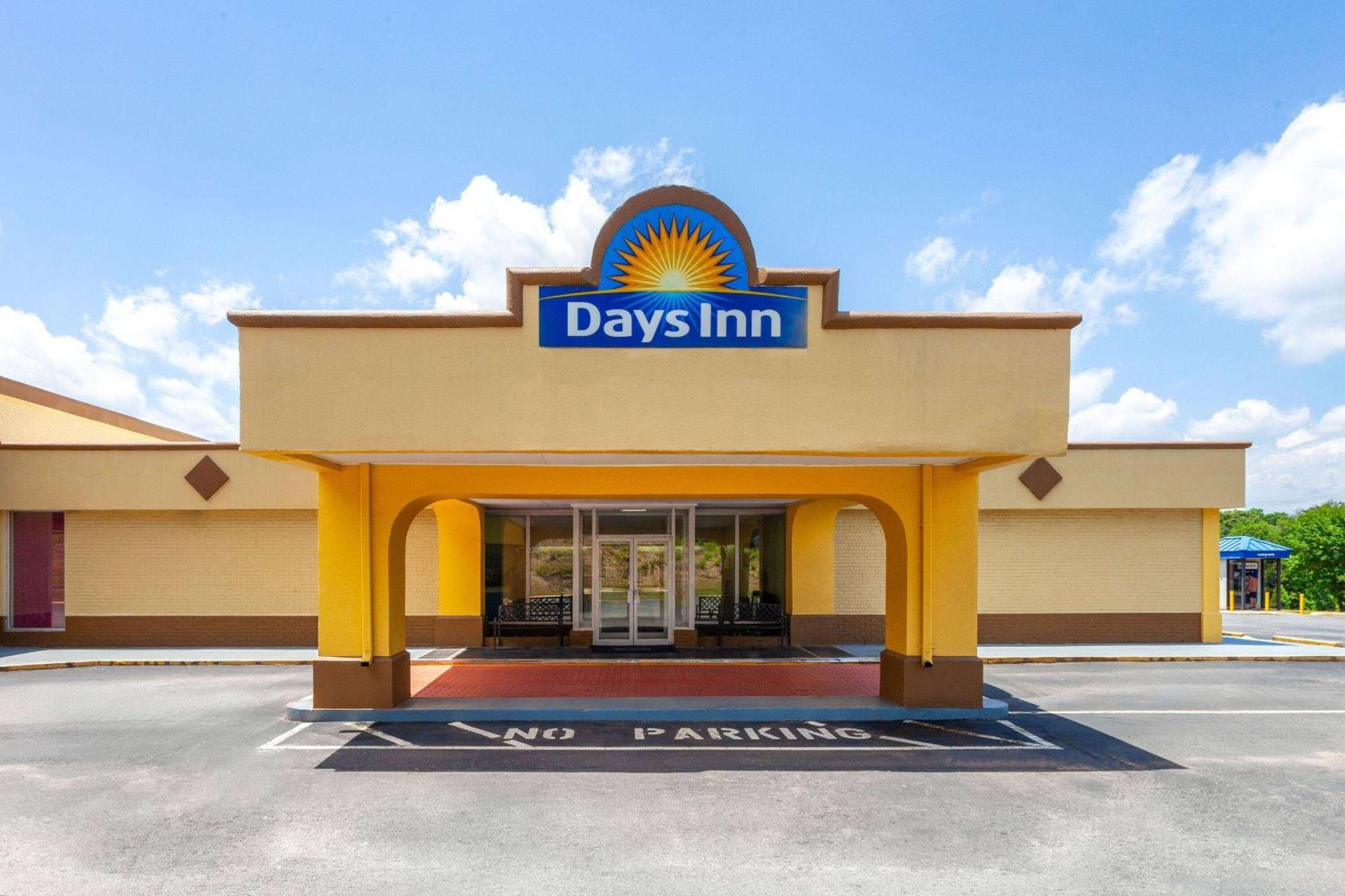 Days Inn By Wyndham Shelby Esterno foto